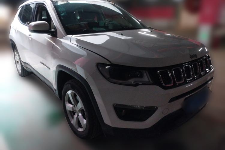 Used Jeep Compass 2017 200T Automatic Comfort Edition Front Right 45 Deg