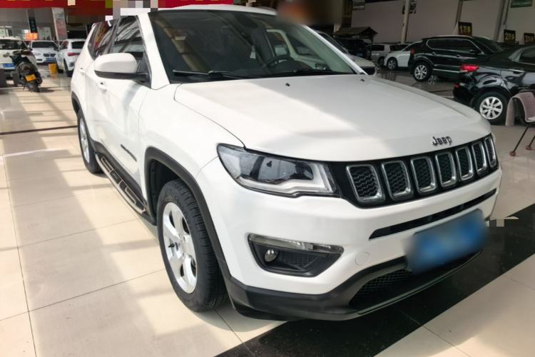 Used Jeep Compass 2017 200T Automatic Family Edition Front Right 45 Deg