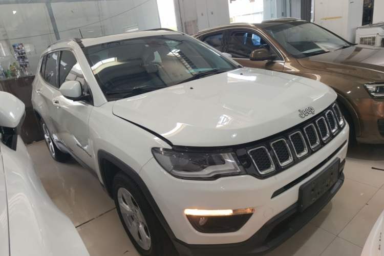 Used Jeep Compass 2017 200T Automatic Family Edition Front Right 45 Deg
