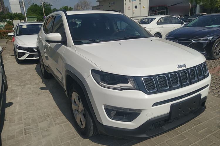 Used Jeep Compass 2017 200T Automatic Family Edition Front Right 45 Deg