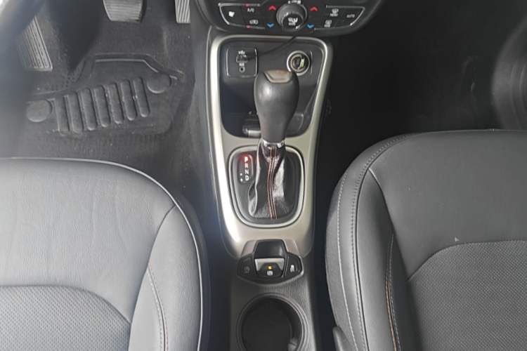 Used Jeep Compass 2017 200T Automatic Family Edition Gear Lever