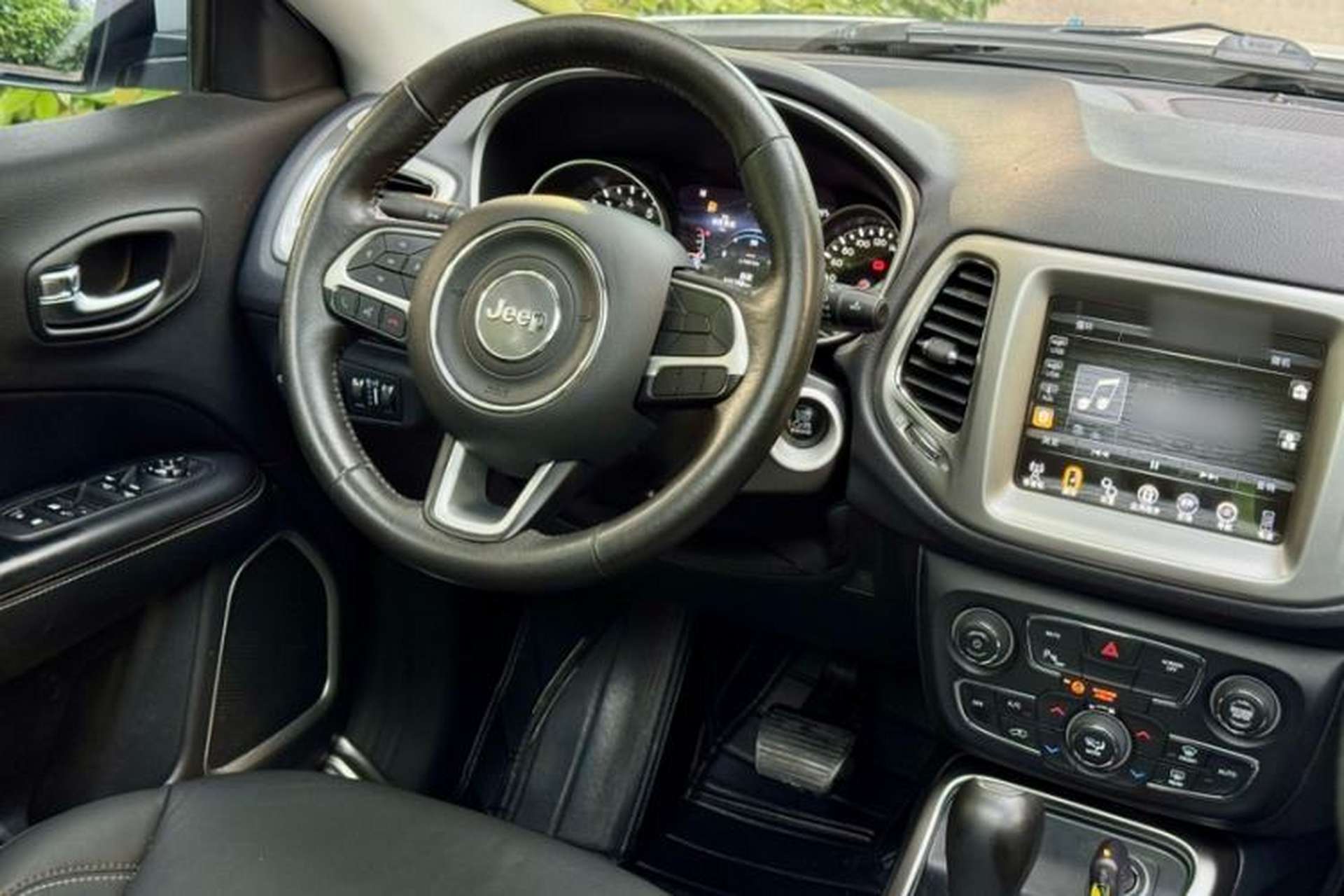 Used Jeep Compass 2017 200T Automatic Family Edition Gear Lever