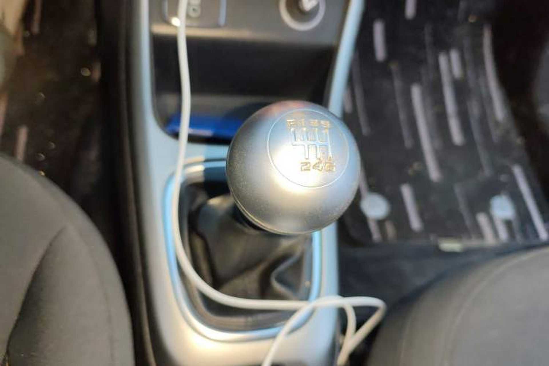 Used Jeep Compass 2017 200T Manual Enjoy Edition Gear Lever