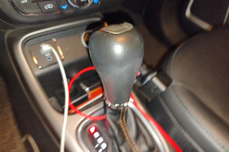 Used Jeep Compass 2017 200T Automatic Family Edition Gear Lever