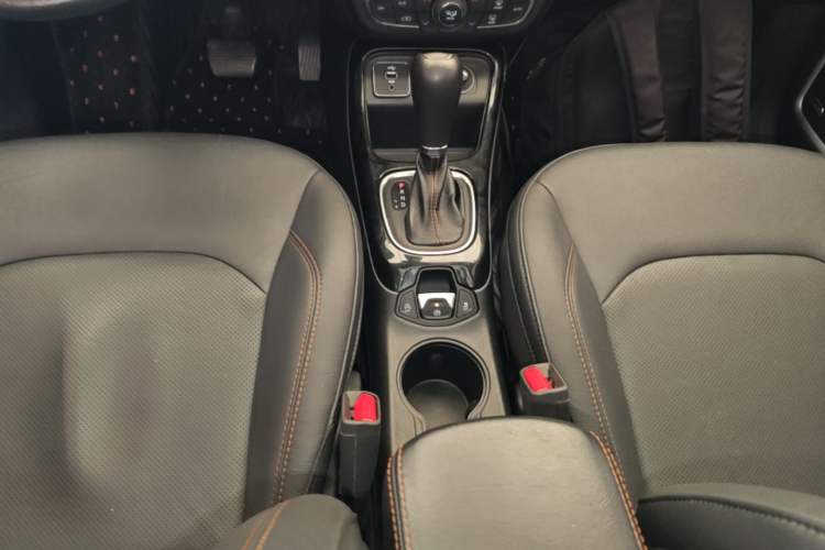 Used Jeep Compass 2017 200T Automatic Prestige Edition Gear Lever
