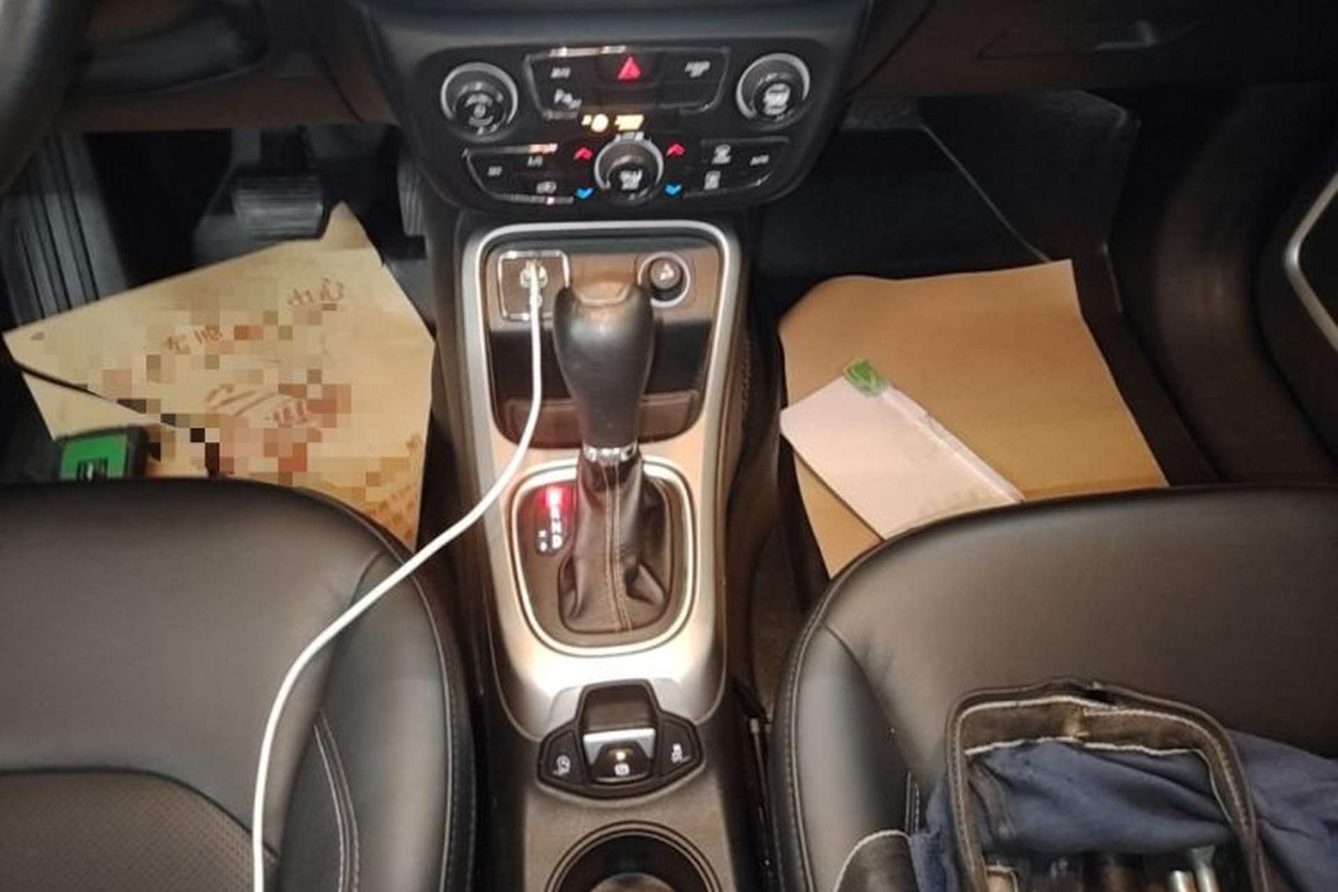 Used Jeep Compass 2017 200T Automatic Family Edition Gear Lever