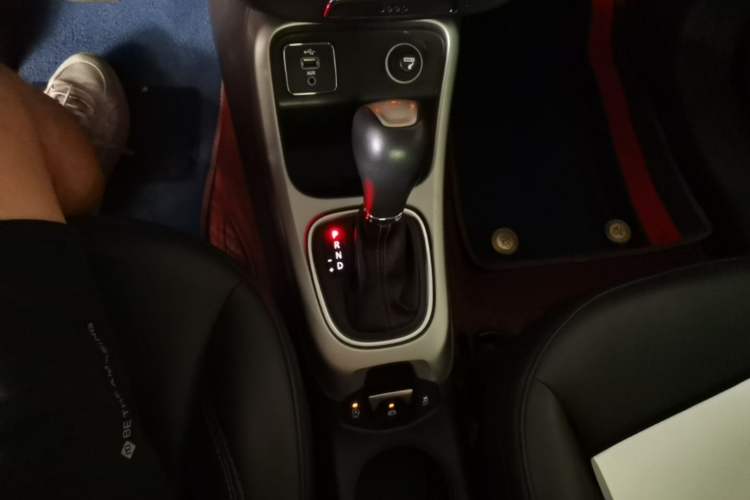 Used Jeep Compass 2017 200T Automatic Enjoyment Version Gear Lever