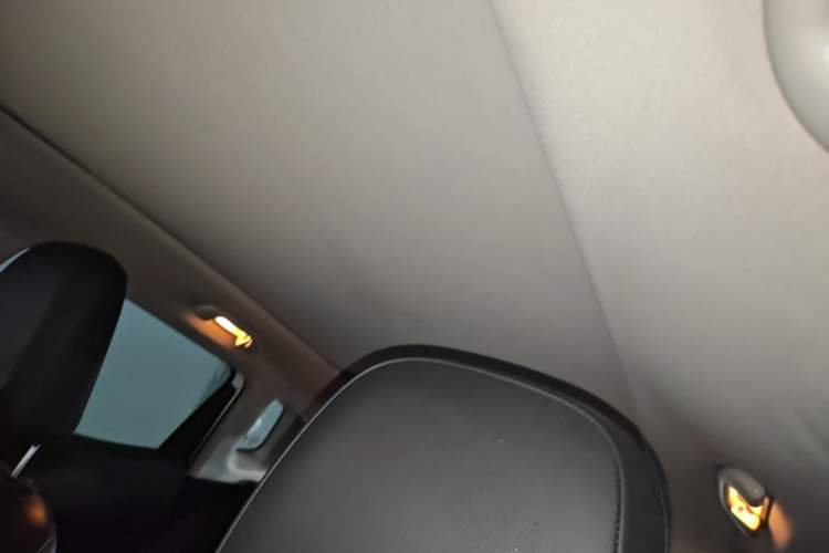 Used Jeep Compass 2017 200T Automatic Family Edition Headliner