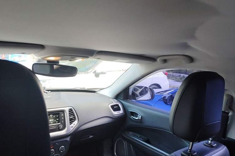Used Jeep Compass 2017 200T Automatic Comfort Edition Headliner