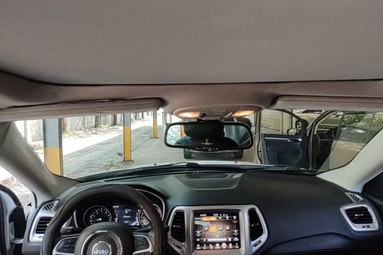 Used Jeep Compass 2017 200T Automatic Family Edition Headliner