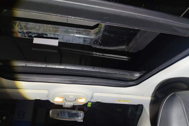 Used Jeep Compass 2017 200T Automatic Family Edition Headliner