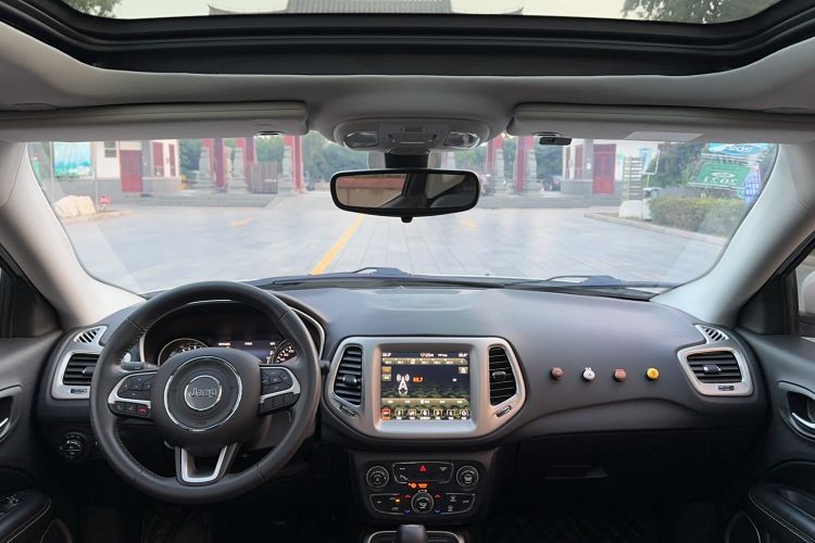 Used Jeep Compass 2017 200T Automatic Family Enjoyment Four-Wheel Drive Edition Headliner
