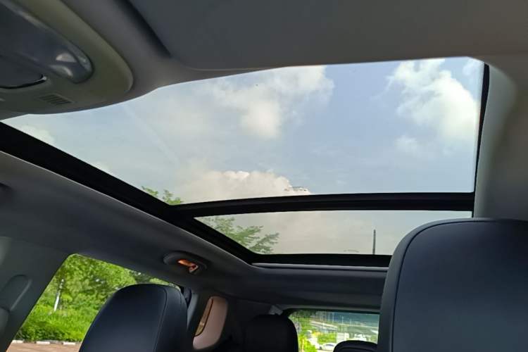 Used Jeep Compass 2017 200T Automatic Enjoyment Version Headliner