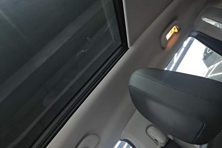 Used Jeep Compass 2017 200T Automatic Family Edition Headliner