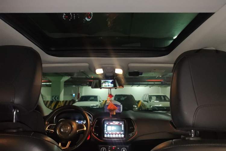 Used Jeep Compass 2017 200T Automatic Family Edition Headliner