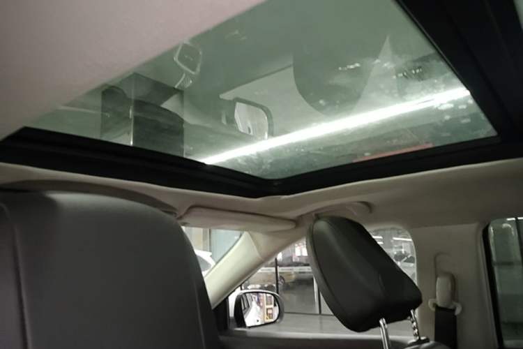 Used Jeep Compass 2017 200T Automatic Family Edition Headliner