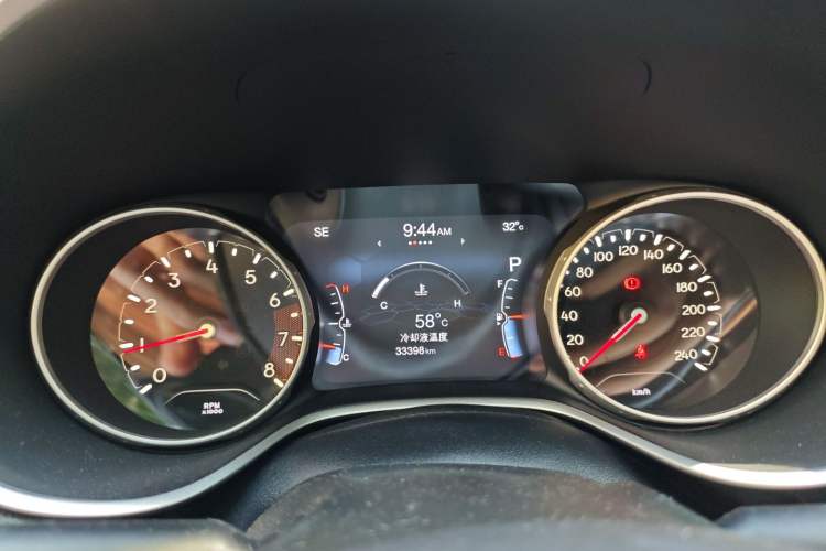 Used Jeep Compass 2017 200T Automatic Family Edition Instrument Cluster