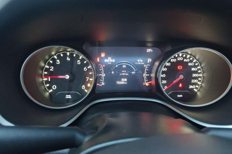 Used Jeep Compass 2017 200T Automatic Family Enjoyment Four-Wheel Drive Edition Instrument Cluster