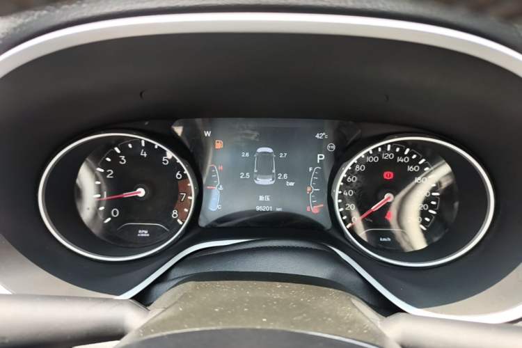 Used Jeep Compass 2017 200T Automatic Family Edition Instrument Cluster