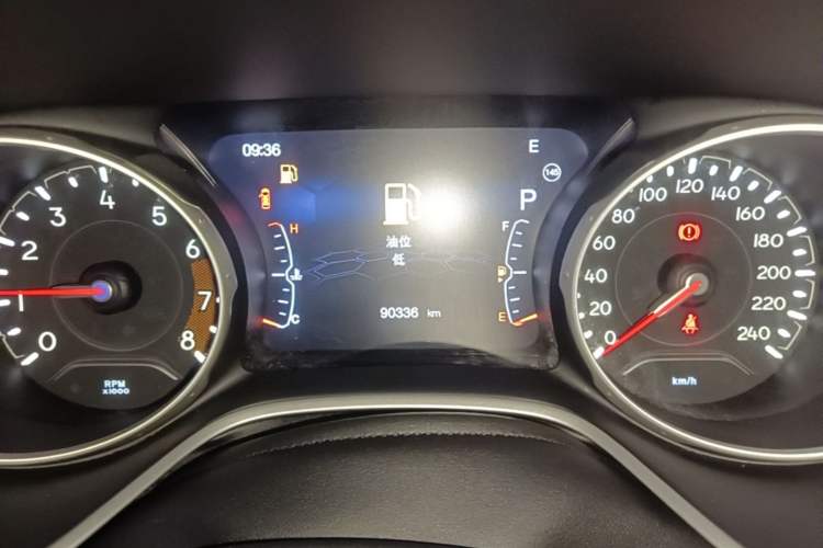 Used Jeep Compass 2017 200T Automatic Family Edition Instrument Cluster