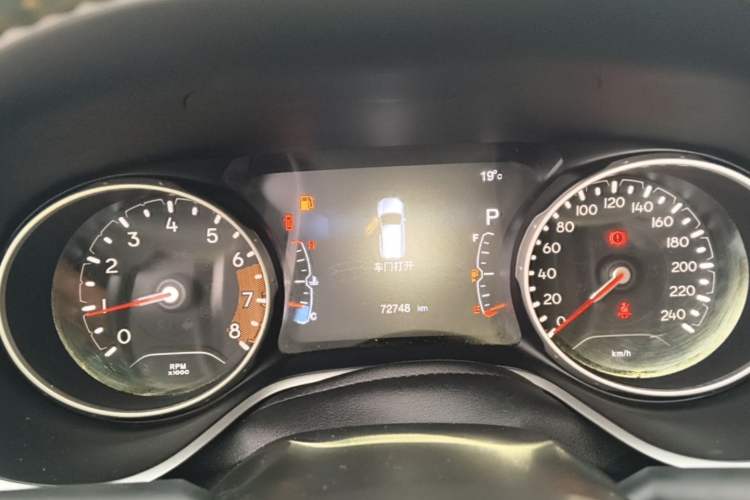 Used Jeep Compass 2017 200T Automatic Family Edition Instrument Cluster