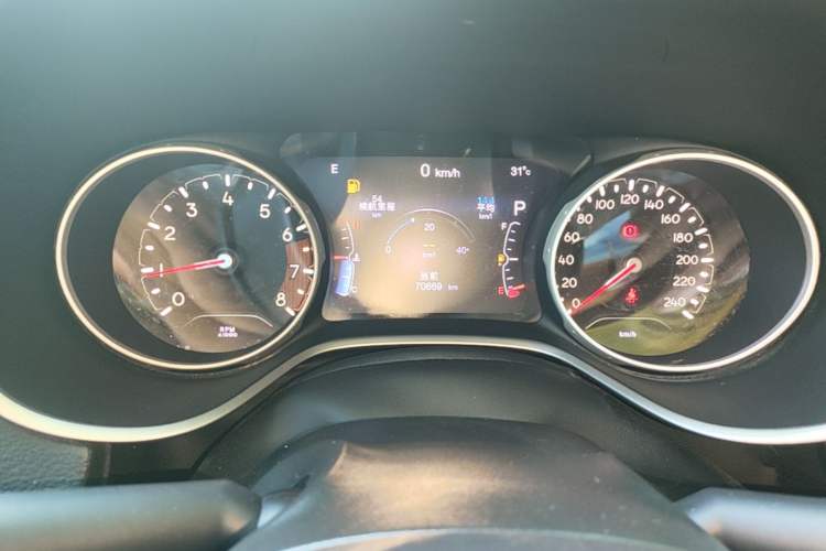 Used Jeep Compass 2017 200T Automatic Family Enjoyment Four-Wheel Drive Edition Instrument Cluster