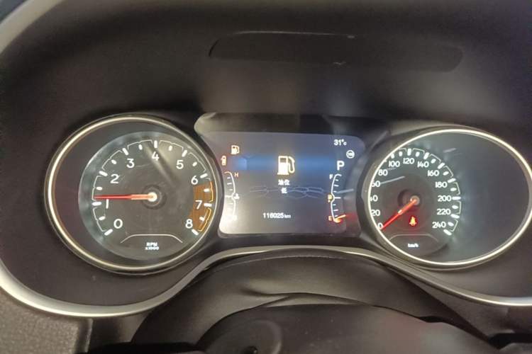 Used Jeep Compass 2017 200T Automatic Family Edition Instrument Cluster