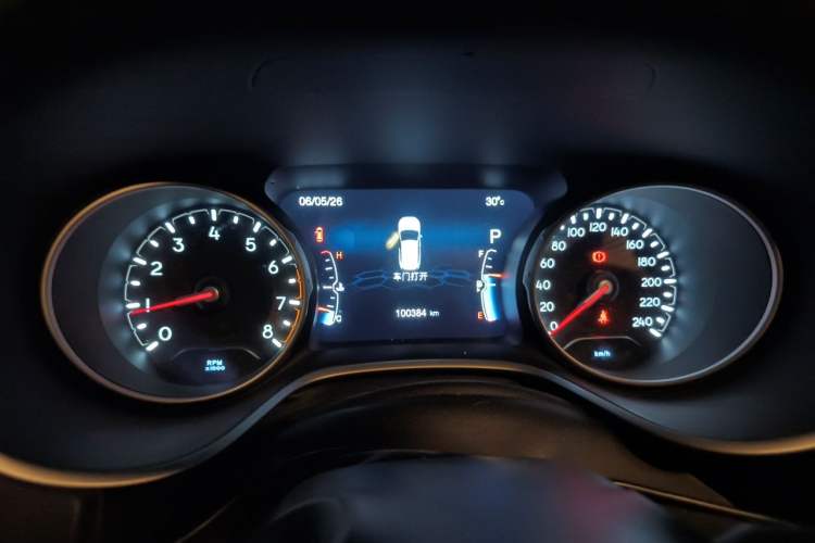 Used Jeep Compass 2017 200T Automatic Family Edition Instrument Cluster