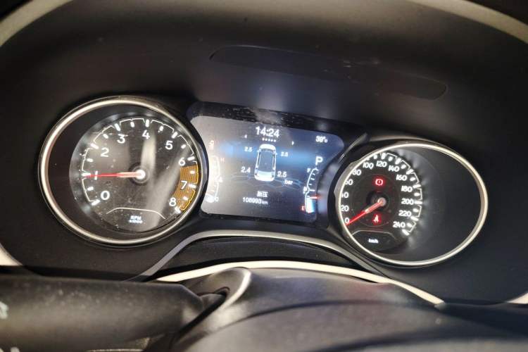 Used Jeep Compass 2017 200T Automatic Family Edition Instrument Cluster