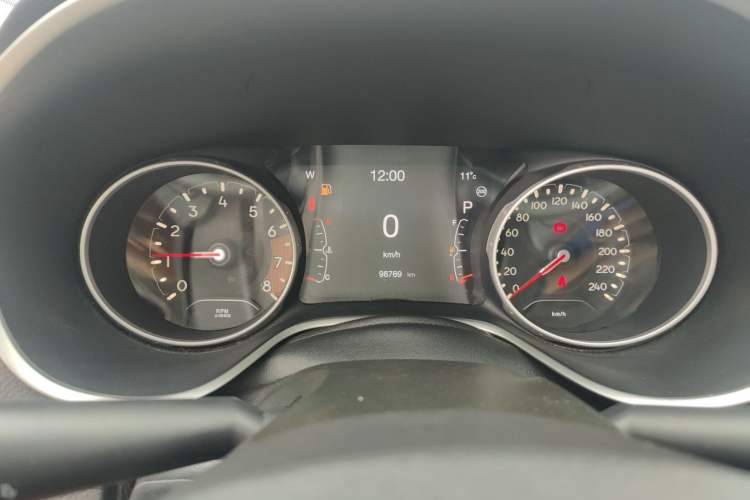 Used Jeep Compass 2017 200T Automatic Family Edition Instrument Cluster