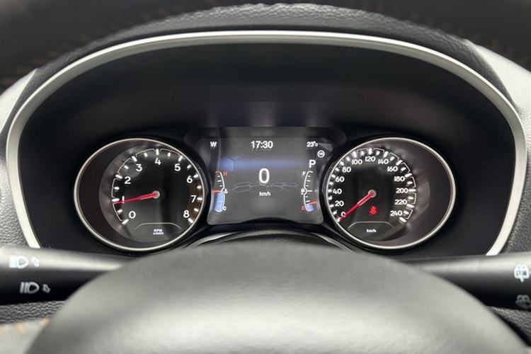 Used Jeep Compass 2017 200T Automatic Family Edition Instrument Cluster