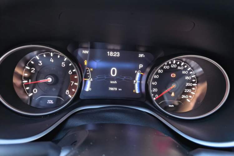Used Jeep Compass 2017 200T Automatic Family Enjoyment Four-Wheel Drive Edition Instrument Cluster