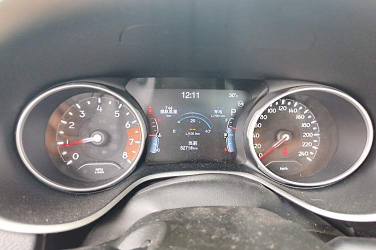 Used Jeep Compass 2017 200T Automatic Family Edition Instrument Cluster