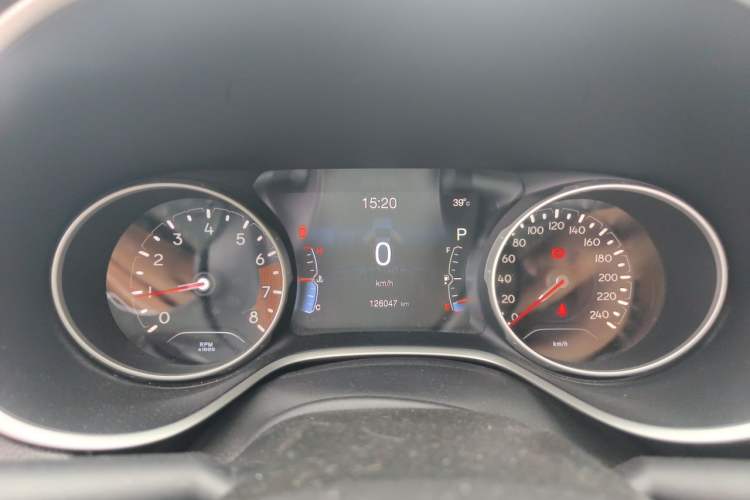 Used Jeep Compass 2017 200T Automatic Family Edition Instrument Cluster