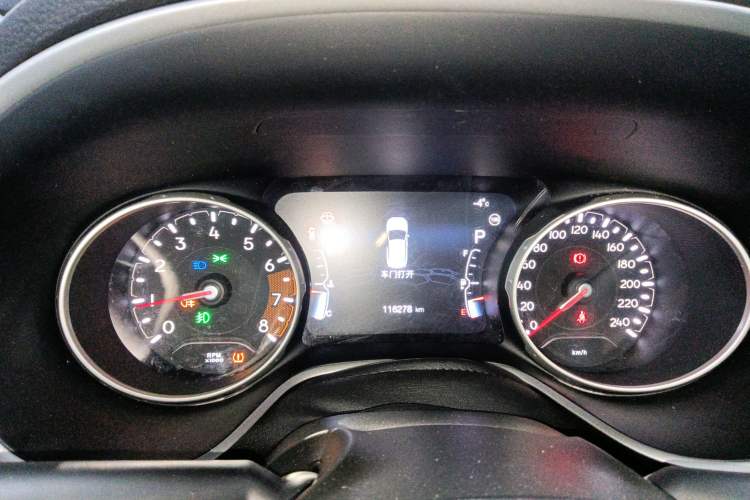 Used Jeep Compass 2017 200T Automatic Family Edition Instrument Cluster