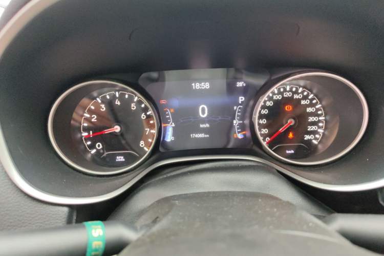 Used Jeep Compass 2017 200T Automatic Family Edition Instrument Cluster