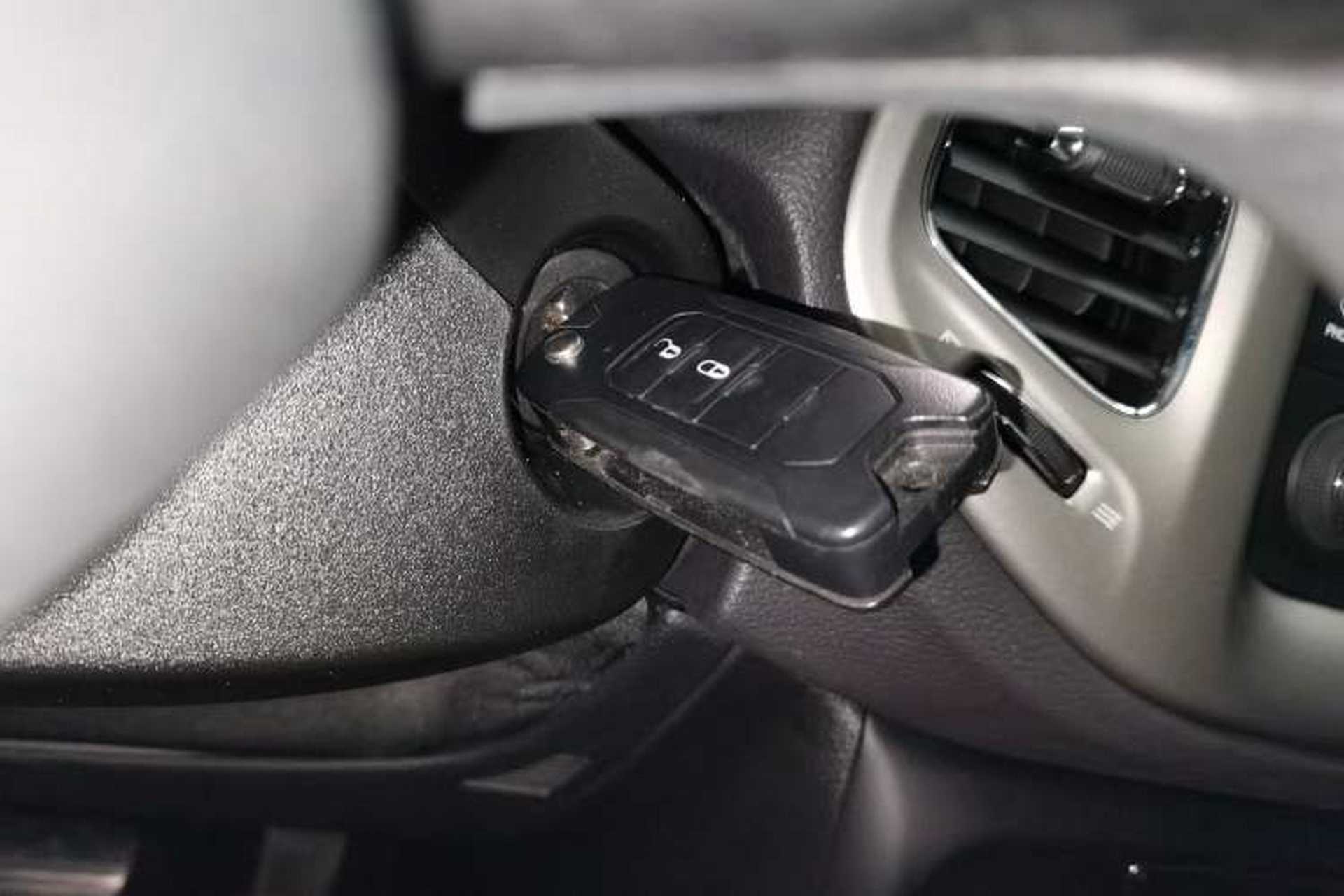 Used Jeep Compass 2017 200T Automatic Enjoyment Version Interior 1