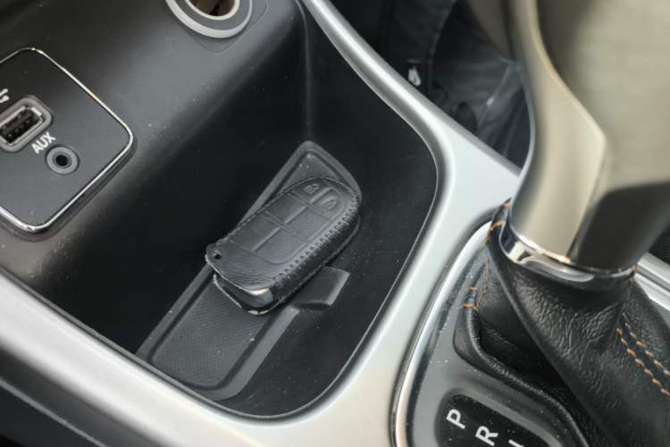 Used Jeep Compass 2017 200T Automatic Family Edition Interior 1