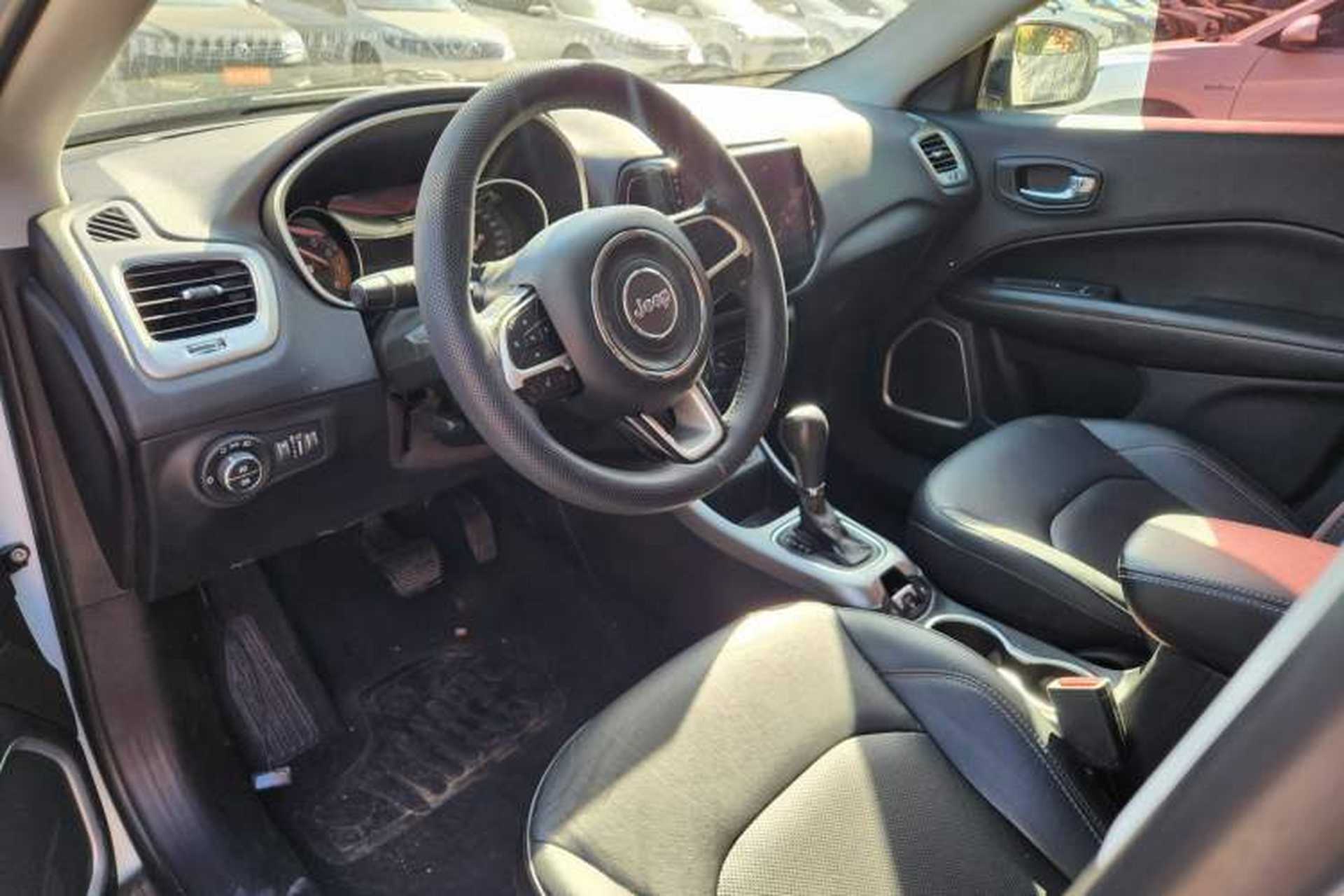 Used Jeep Compass 2017 200T Automatic Family Edition Interior 1