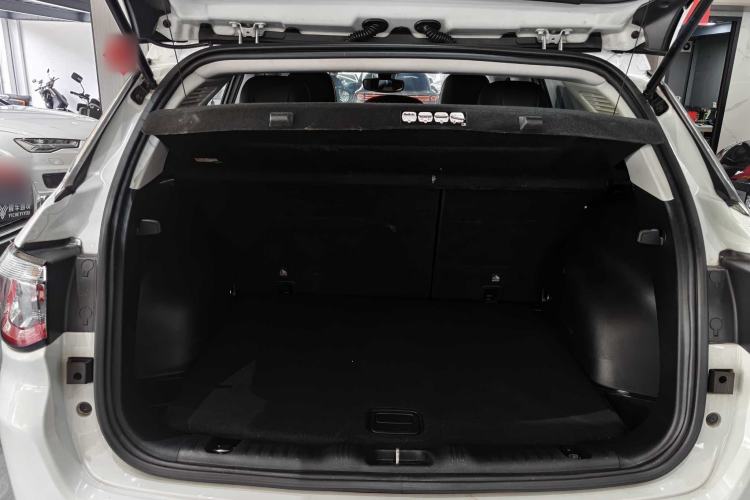 Used Jeep Compass 2017 200T Automatic Family Edition Interior 12