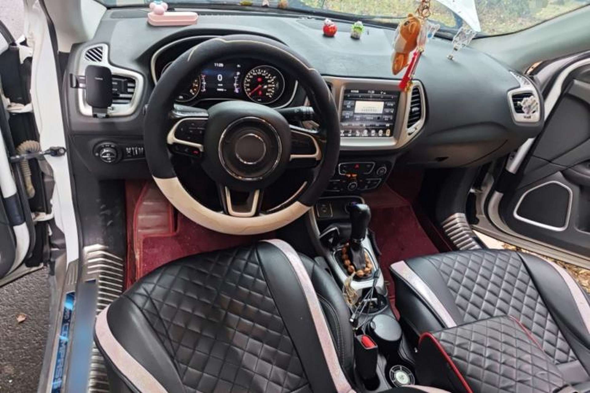 Used Jeep Compass 2017 200T Automatic Family Edition Interior 2