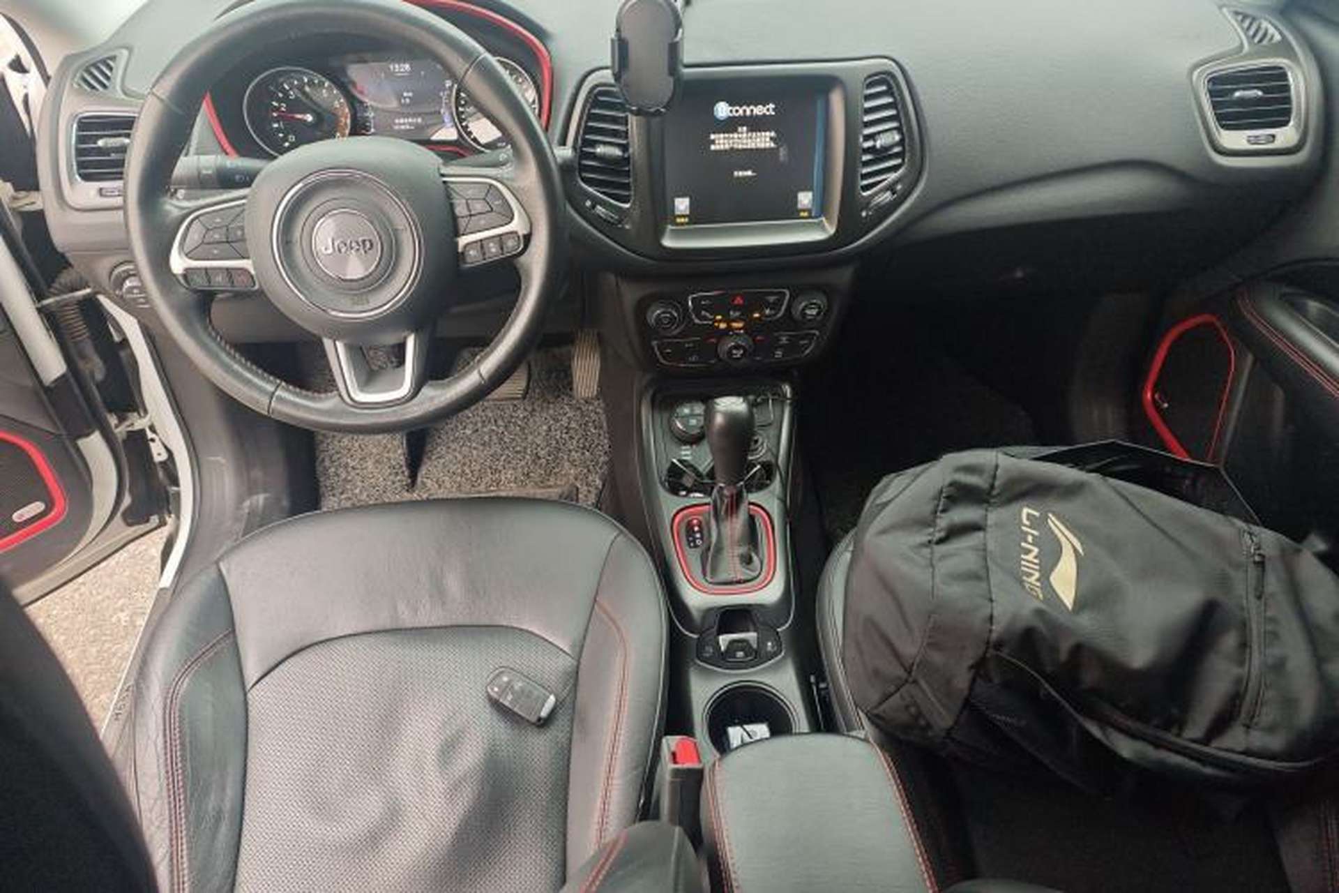 Used Jeep Compass 2017 200TS Automatic High-Performance All-Wheel Drive Edition Interior 2