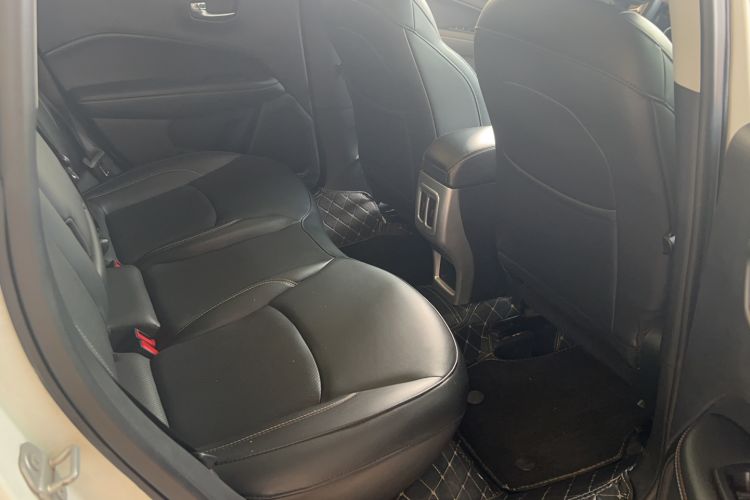 Used Jeep Compass 2017 200T Automatic Family Edition Interior 2