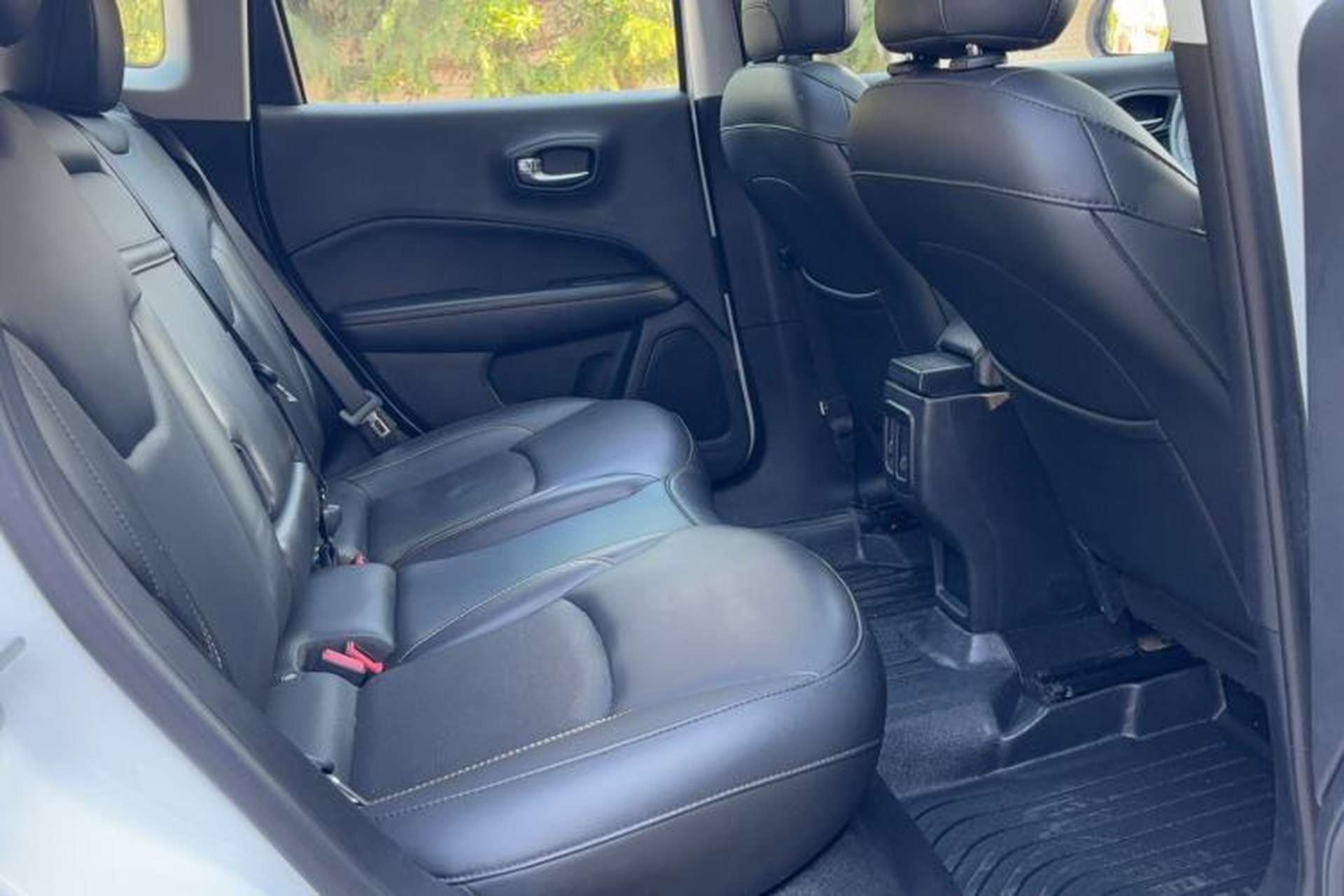 Used Jeep Compass 2017 200T Automatic Family Edition Interior 2