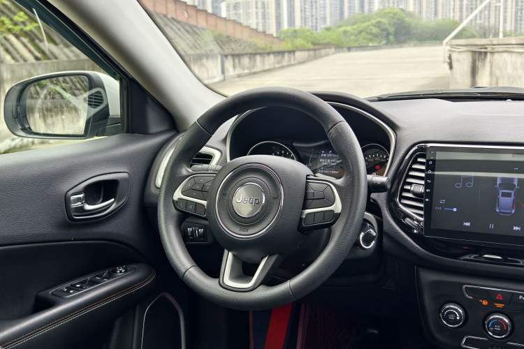 Used Jeep Compass 2017 200T Automatic Enjoyment Version Interior 4