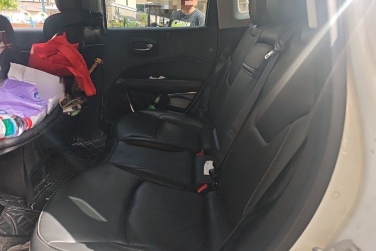 Used Jeep Compass 2017 200T Automatic Family Edition Interior 4