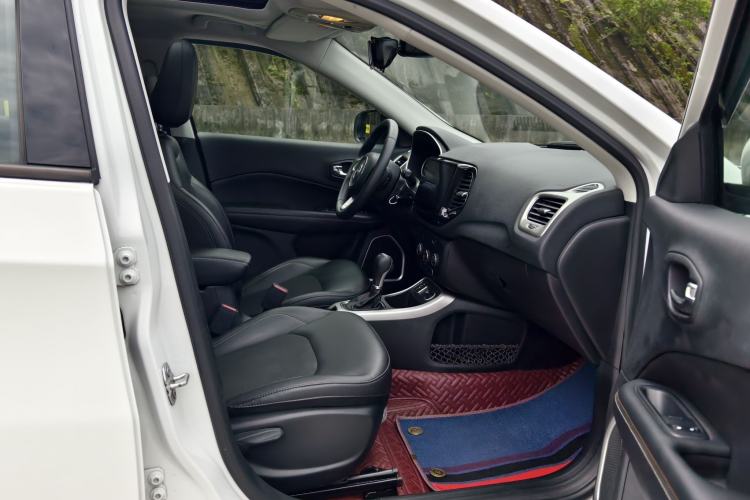 Used Jeep Compass 2017 200T Automatic Enjoyment Version Interior 5