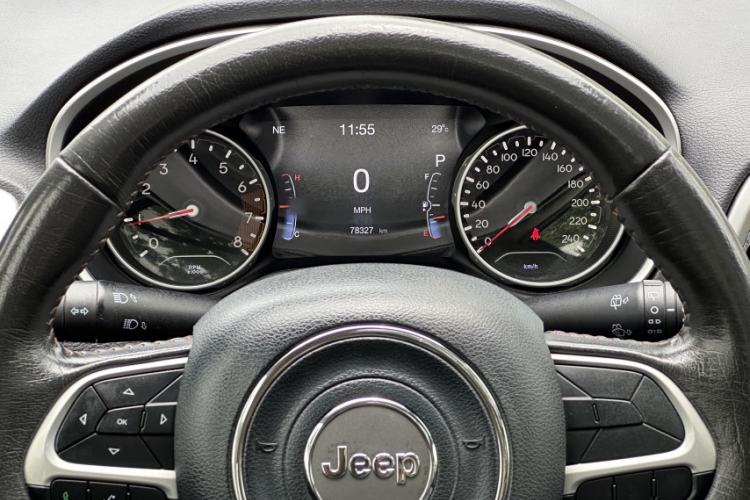 Used Jeep Compass 2017 200T Automatic Family Edition Interior 5