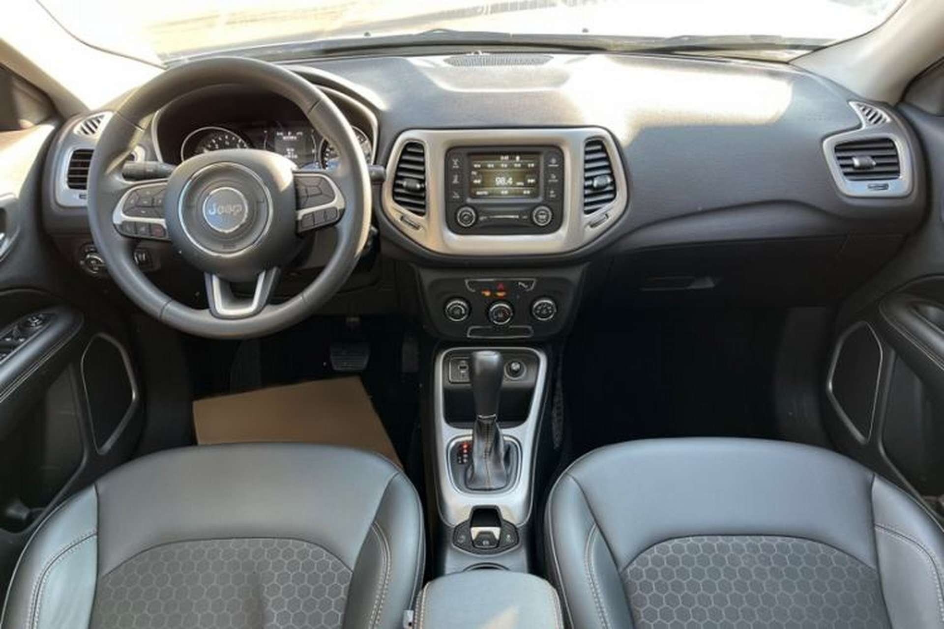 Used Jeep Compass 2017 200T Automatic Enjoyment Version Interior 6