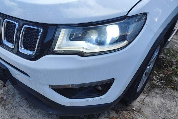 Used Jeep Compass 2017 200T Automatic Comfort Edition Left Front Headlight